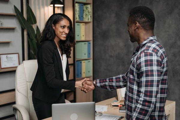Customer Onboarding Shaking hands